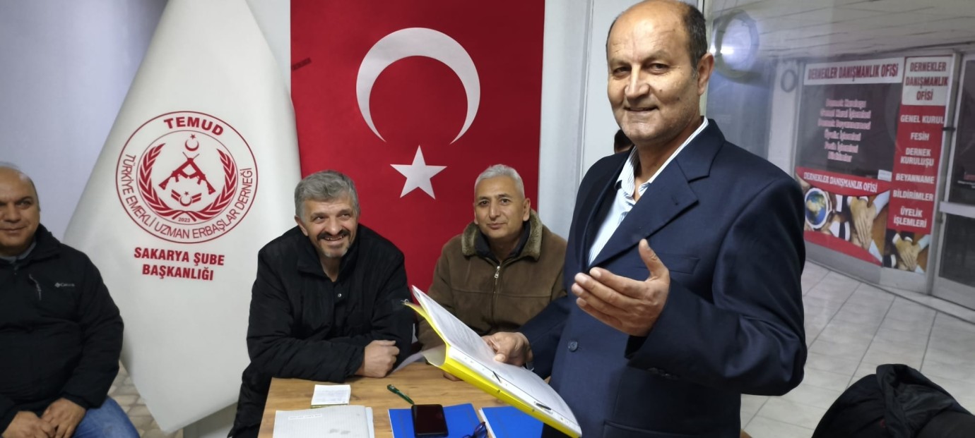 Tüm Emekli Uzman Erbaşlar Derneği (TEMUD) Sakarya’da Bayramlaşma Gelenekselleşti: “Vefa ve Birlik Ruhumuz Sönmeyecek”