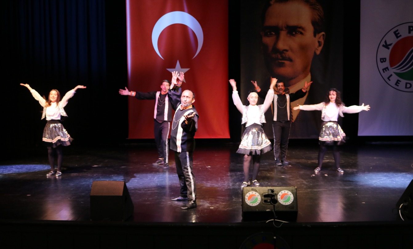 Antalya’nın Yıldızları Aynı Gecede Parladı: 30. Yıl Gururu!