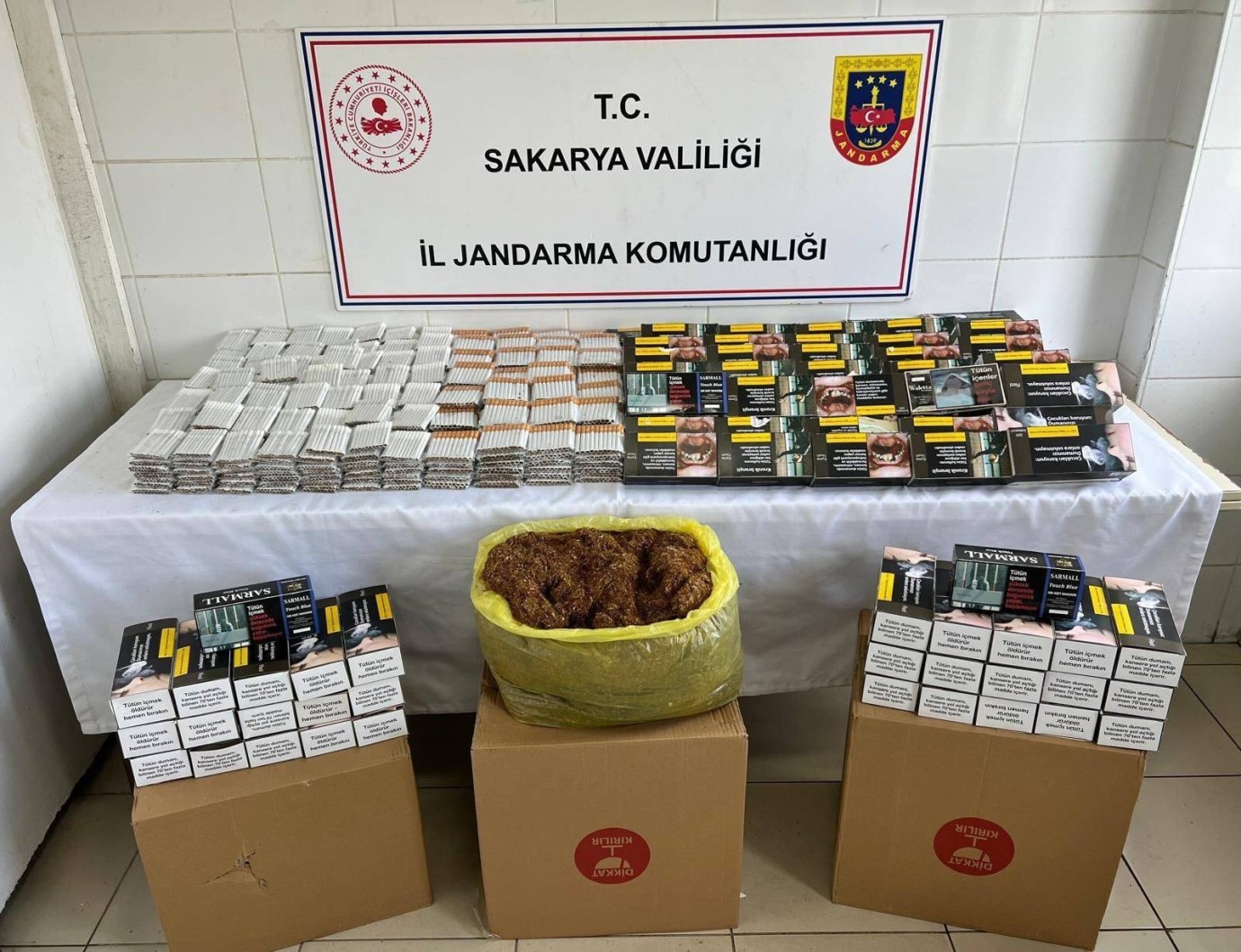 SAKARYA JANDARMASINDAN DEV KAÇAKÇILIK OPERASYONU: 3 İLÇEDE DARBE!