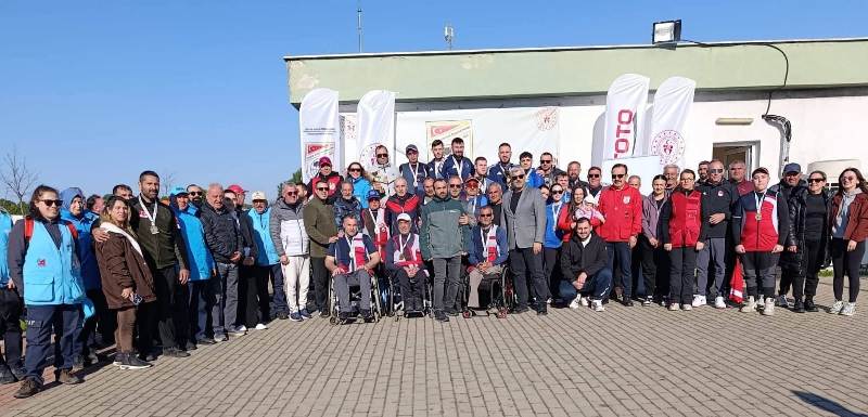 ENGEL TANIMAYAN ŞAMPİYONLAR! YENİHAYAT SPOR KULÜBÜ BURSA’DA TARİH YAZDI