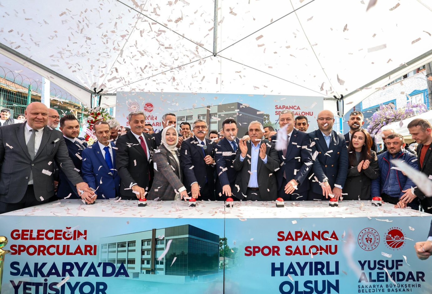 SAKARYA’DA SPOR DEVRİMİ: SAPANCA SPOR SALONU’NUN TEMELİ GÖRKEMLİ TÖRENLE ATILDI!