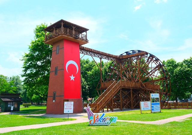 ŞEHRİN İKİ ASIRLIK HAFIZASI YENİDEN CANLANDI: TARİHİ ÇARK VE YEL DEĞİRMENİ İHTİŞAMIYLA GERİ DÖNDÜ!