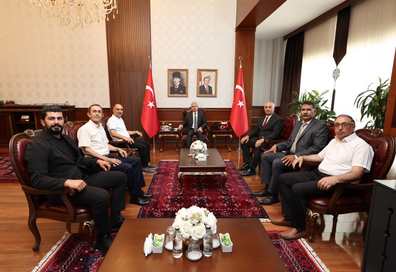 Sakarya’da Kültür Köprüleri Güçleniyor: Vali Rahmi Doğan’dan KAİDER Yönetimine Sıcak Kabul!