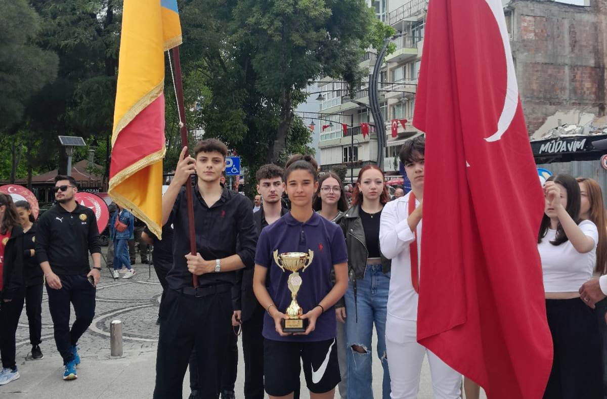 19 MAYIS ATATÜRK'Ü ANMA ,GENÇLIK VE SPOR BAYRAMI, KUTLU OLSUN