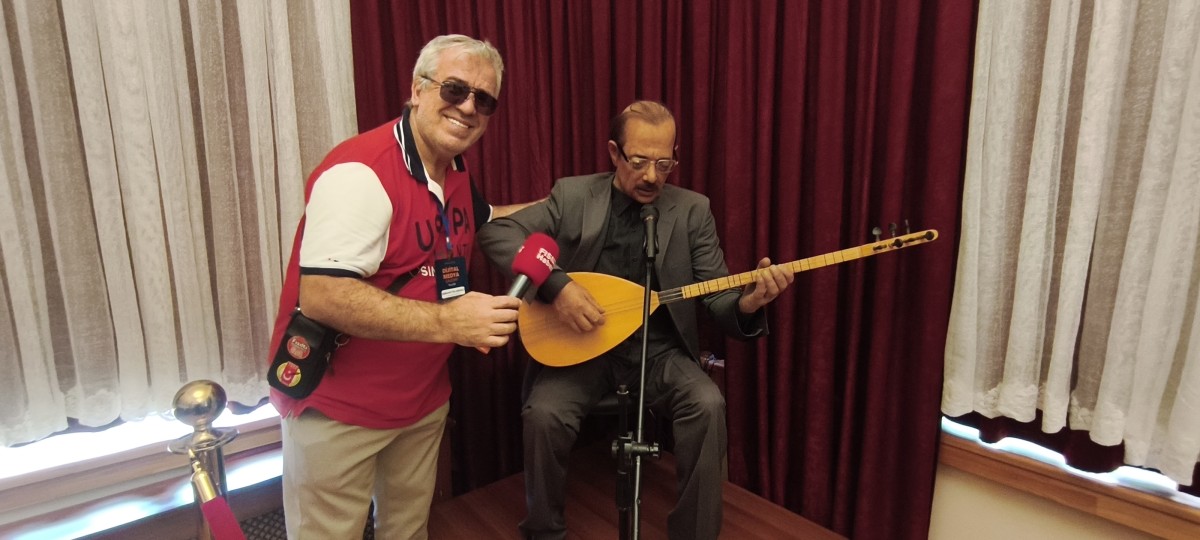 Kırşehir Müzesi'nde Muhteşem Neşet Ertaş Canlandırması! Görenler Gözlerine İnanamadı işte o video